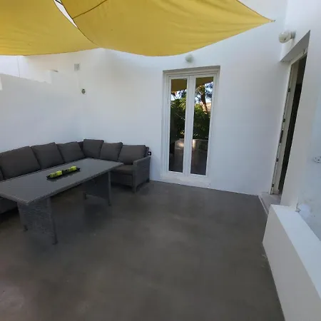 Black Fig منزل ريفي *