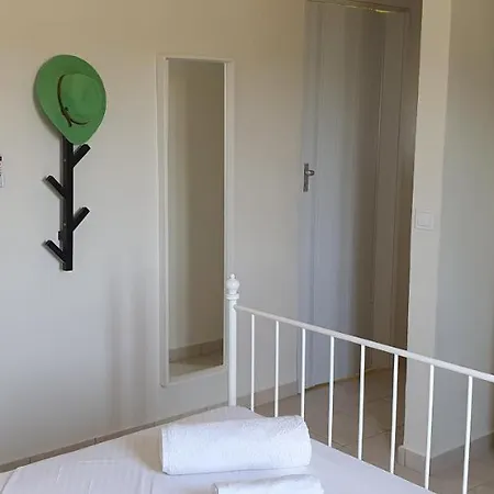 Black Fig * Pollonia